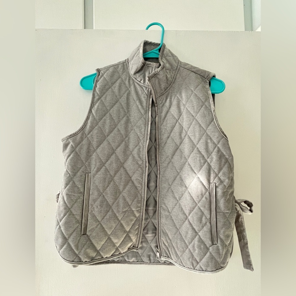 Banana republic quilted gray vest.